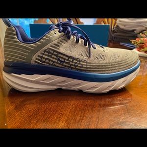 Men’s HOKA ONE ONE Bondi 6 Tennis Shoes Size 11